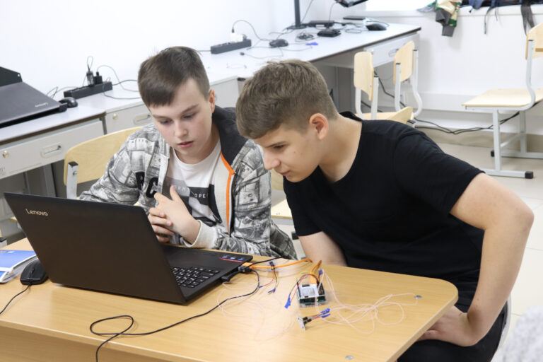 В Смоленской области появятся центры детского цифрового образования