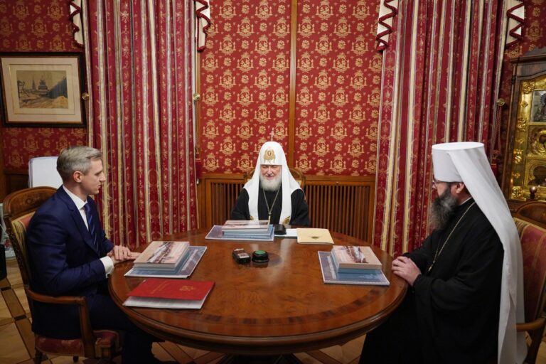 Встреча Святейшего Патриарха Кирилла с губернатором Василием Анохиным