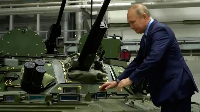 Путин: за время СВО российская оборонка совершила настоящий прорыв и трудовой подвиг