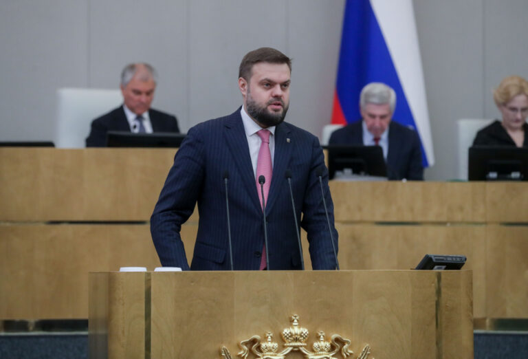Артём Туров: «За последние 3 года было принято более 120 федеральных законов, которые дополнительно защищают военнослужащих и членов их семей»